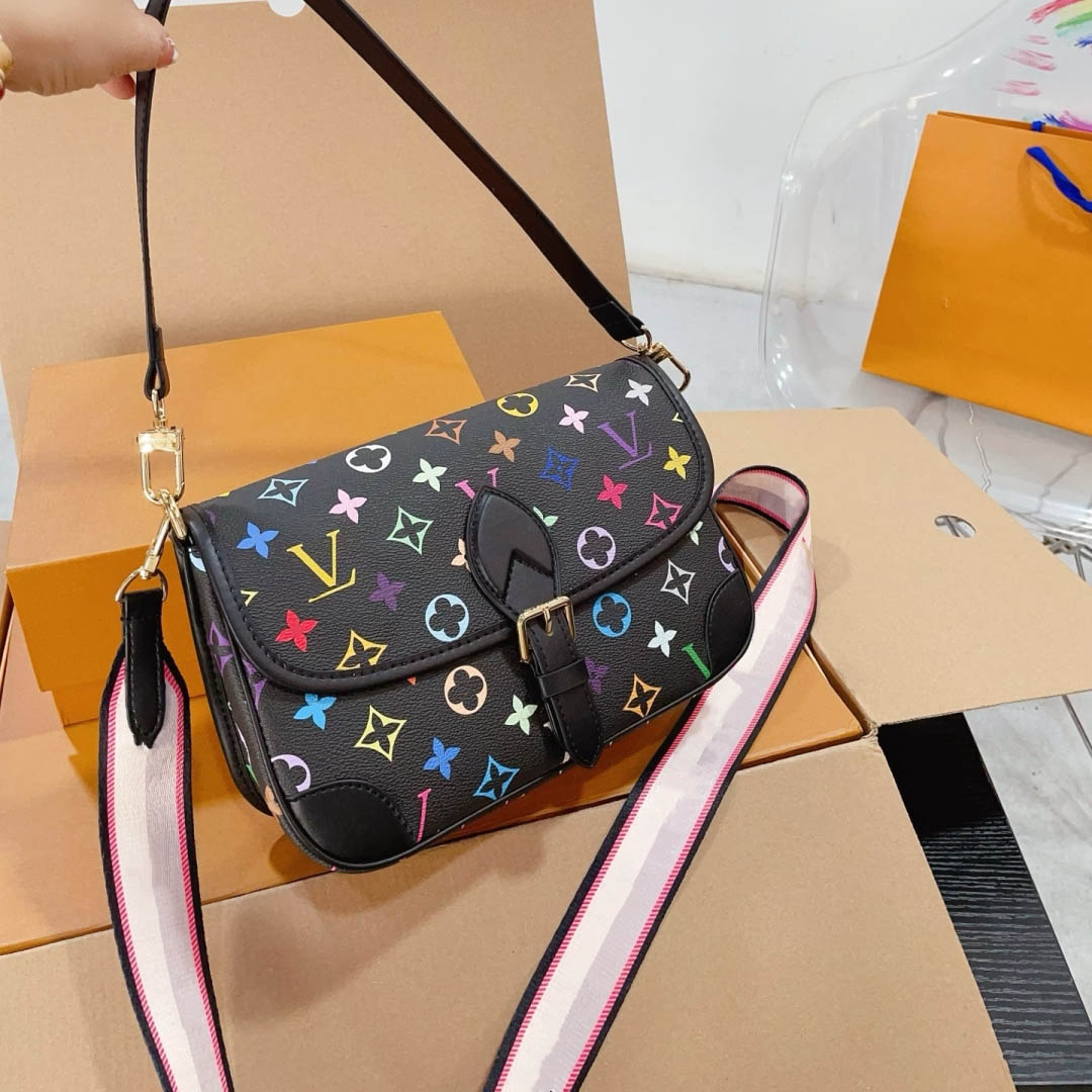 2025 10A Hight quality Designer bag Shoulder Bags Women designer bag DIANE Handbags Messenger Purse Womens Leather Handbag Tote Satchel Wallet bags