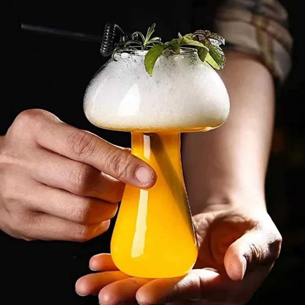280ml Cute Mushroom Cocktail Glass Cup Clear Wine Glasses Cup Coffee Cups Drinkware Bar KTV Thickened Glass Cup Juice Cup C251126