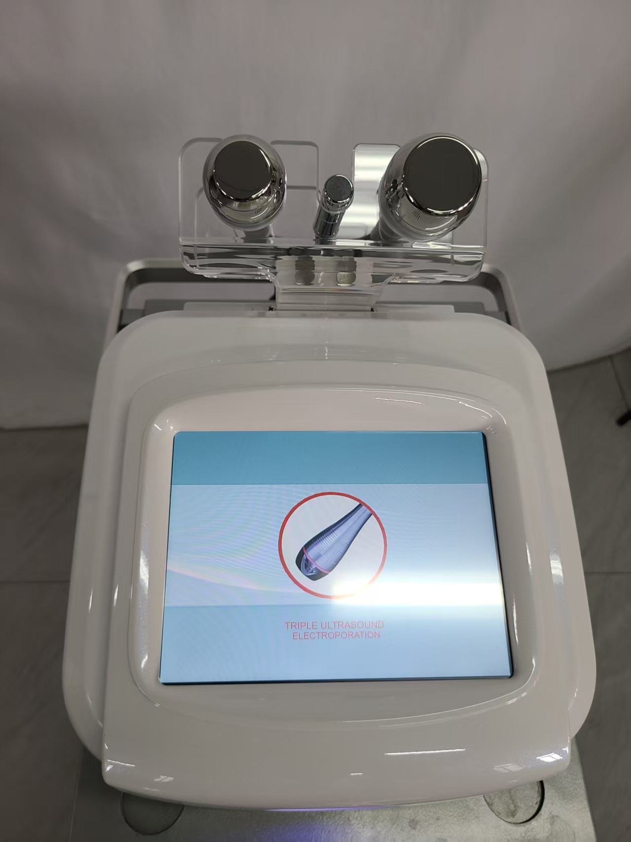 Triple Frequency Electroporation Machine Professional Skin Tightening and Lifting Treatment for Anti-Aging and Deep Facial Rejuvenation NEW