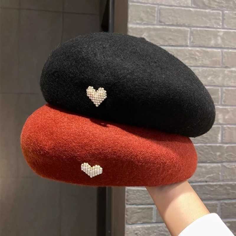 Women Autumn Winter Metal Heart Decor Thickened Warm Wool Blend Beret Cap Fashion Daily Wear Casual Chic Style for Women J251125