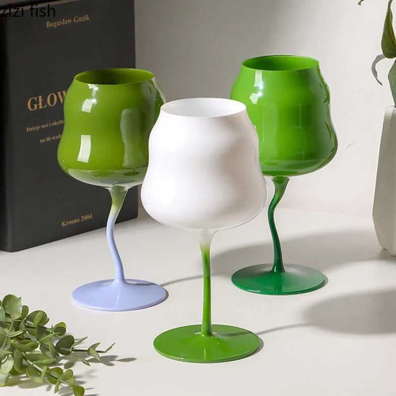 Cream Style High Footed Glass Cup Creative Colored Red Wine Glass Wine Glass Cocktail Glasses Liquor Container Home Drink Ware C251126