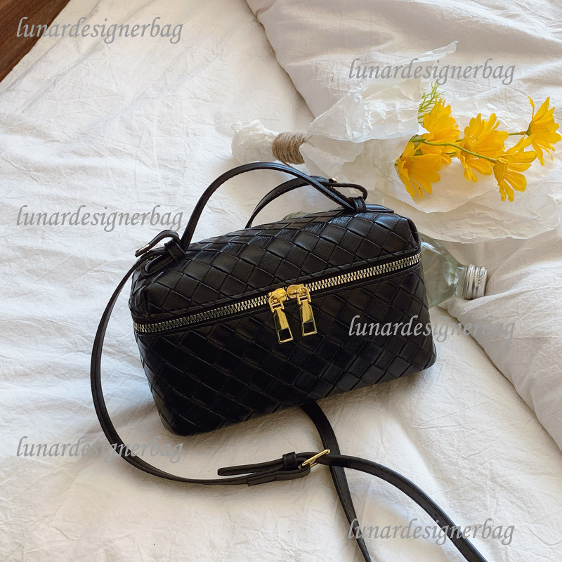 Luxury Brand Designer Bag 2025 New Diamond Box Bag Woven High-End Feel Single Shoulder Crossbody Bag