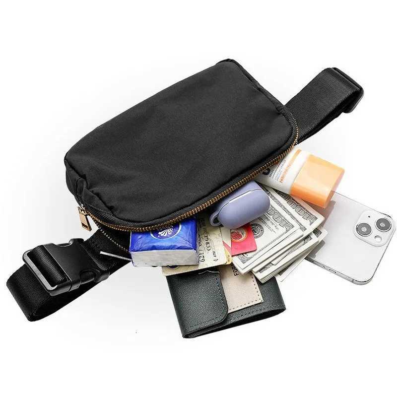 Men And Women Casual Outdoor Sports Large Capacity Waterproof Chest Bag Nylon Waist Mobile Phone Messenger Hot SaleT251126