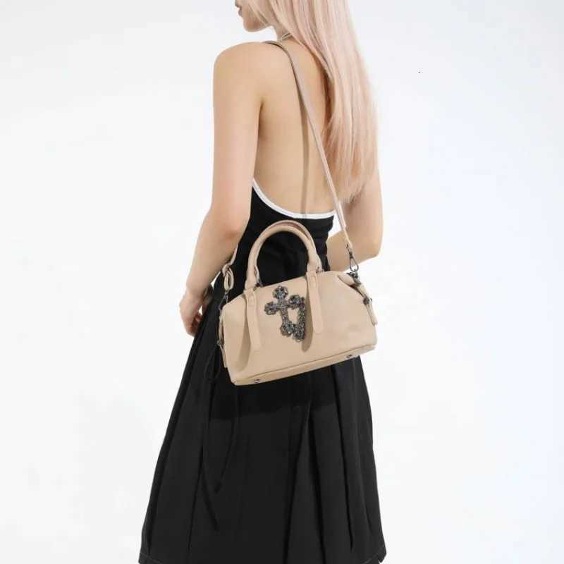 Famous Designer Wom… - image