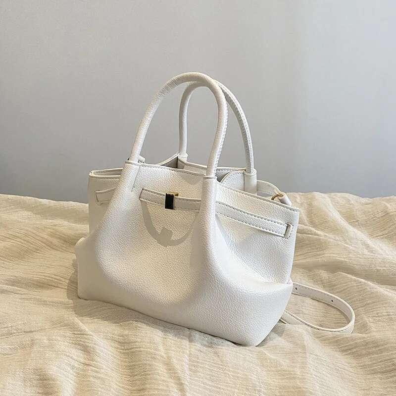 Premium Sense Underarm Women 2025 New Design Retro Fashion Tote Large Capacity Shoulder Bag Designer Handbag