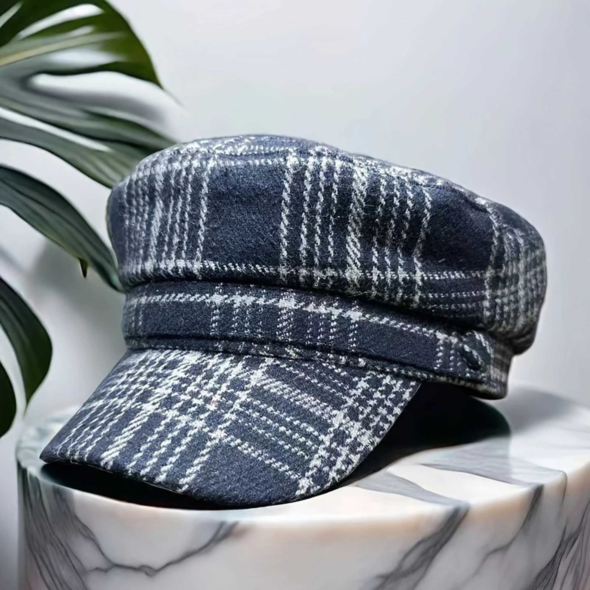 Stylish Women s Plaid Berets Hats for Chic Outdoor Adventures and Casual Daily Wear with a Vintage Twist J251125