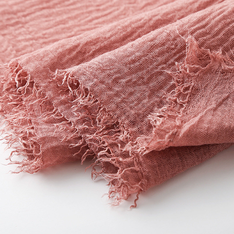 K525 Cross-border solid color Japanese cotton and linen gift scarf wrinkled short beard Muslim scarf autumn and winter ladies shawl wholesale