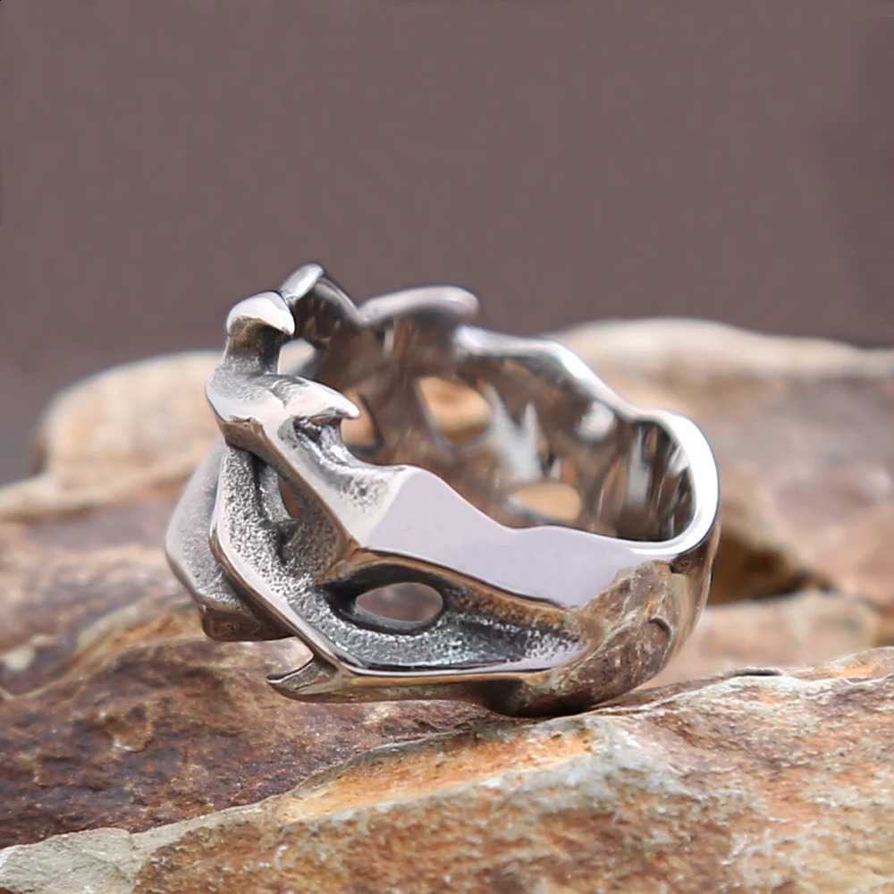 Fashion Vintage Hollow Out n Crown of Thorns Rings For Men Women Stainless Steel Punk Biker Wedding Party Gifts Wholesale 250509