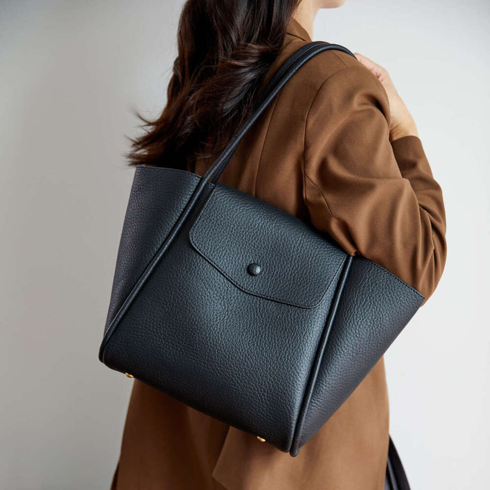 Single Shoulder Autumn Winter Simple Design Sense Basket Fashionable Elegant High-end Large Capacity Commuter Tote Bag 1356