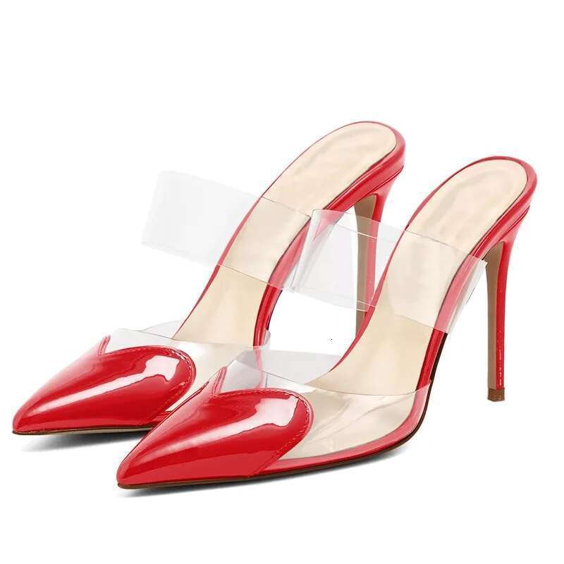 Summer new pointed heart-shaped patent leather transparent PVC fashion slippers sto-heeled banquet dress large size women sandal