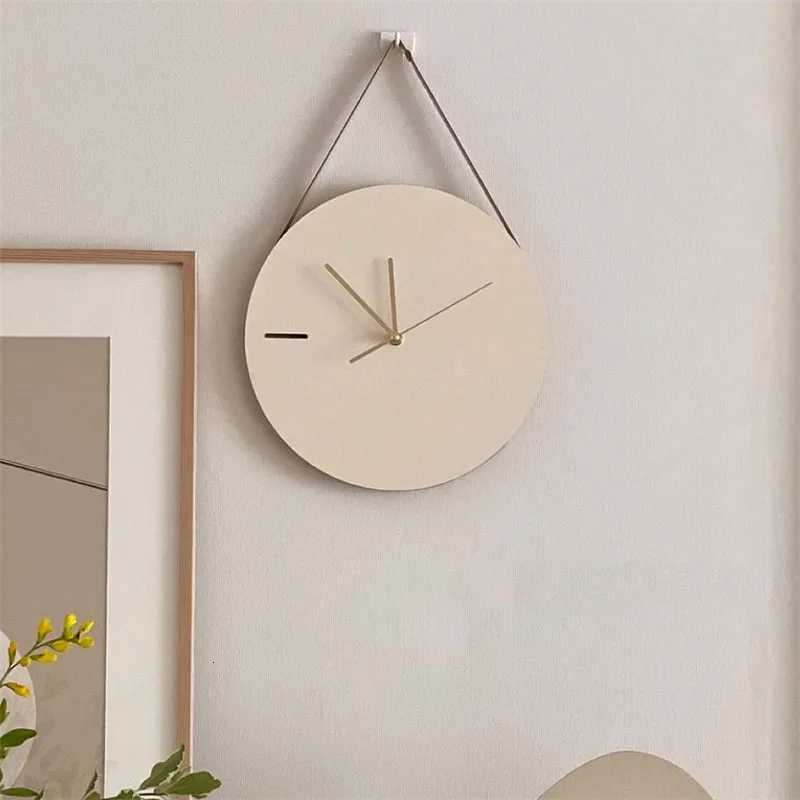 Japanese style Wooden Wall Clock Minimst Wood Silent Mute Clocks Bed Room Quartz Watch Furniture Hanging Ornaments Photo Prop C251126