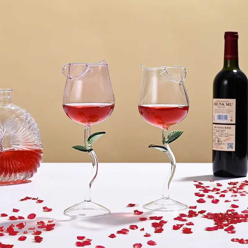 French Romantic Transparent Rose Glass with Transparent Leaf Cocktail Glass Valentines Wedding Table Decoration Gift Wine Cup C251126