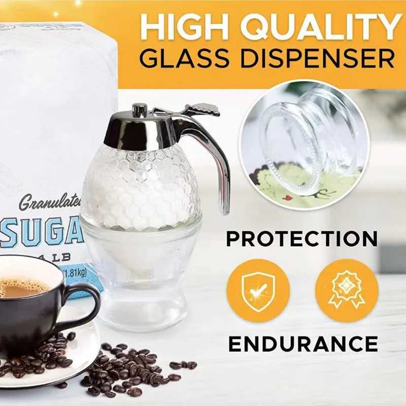 1set Squeezing Bottle Plastic Sealed Can Creative press type honey jar Funnel syrup pot with base Honey syrup sealed jar Y251126