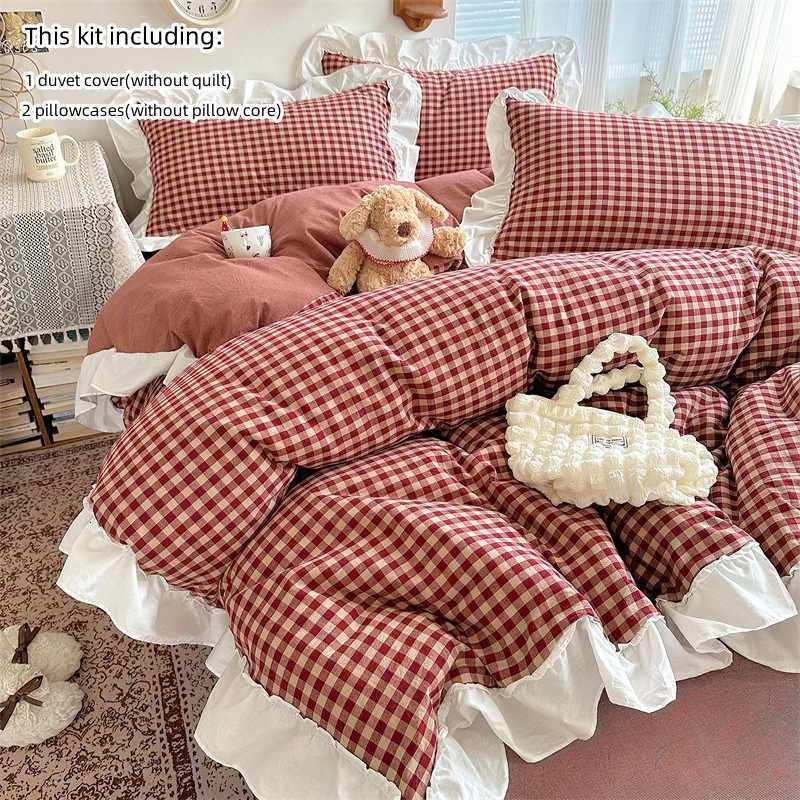 Christmas 3pcs redblack plaid Duvet Cover Set 1Duvet Cover 2Pillowcase Without Core Lace embroidery Bedding Set Y251126