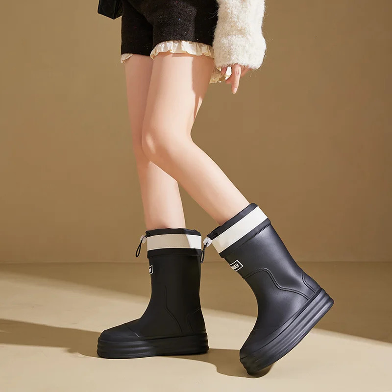 -style Cuffed Stylish and Trendy Rain Boots Waterproof Water Shoes for Adult Women Suitable for Outdoor Use 250425