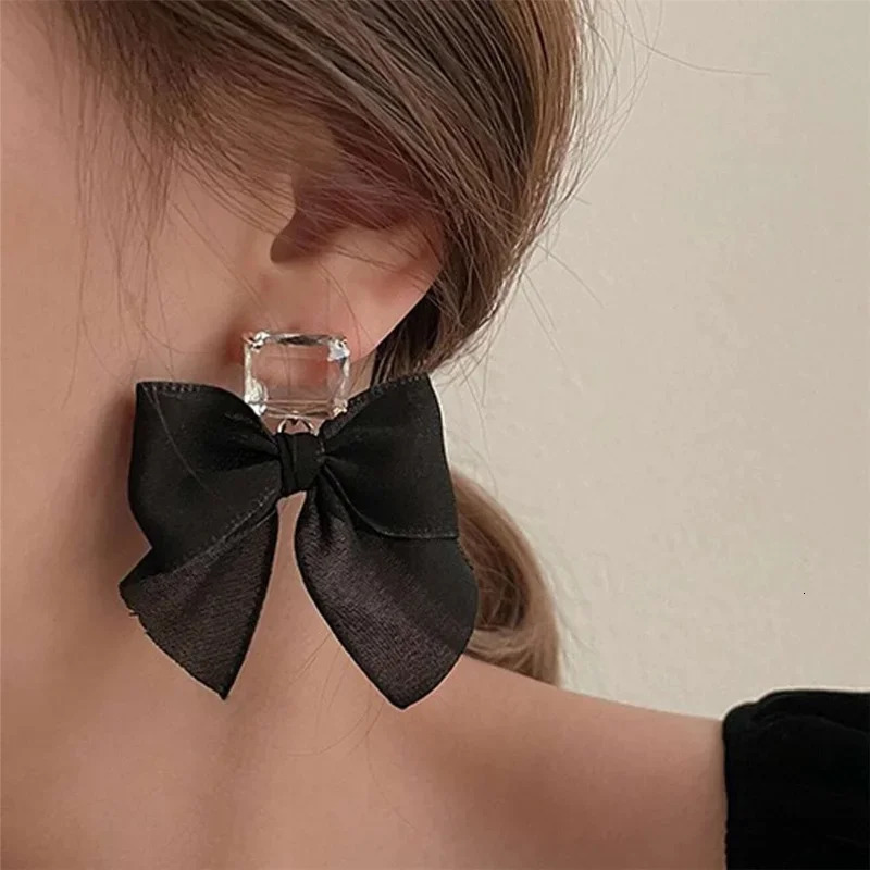 Fashion Jewelry Korean Sweet Black White Bowknot Women Earrings Sweet Fabric Lace Bow Fashion Drop Earrings Jewelry Gift 251125
