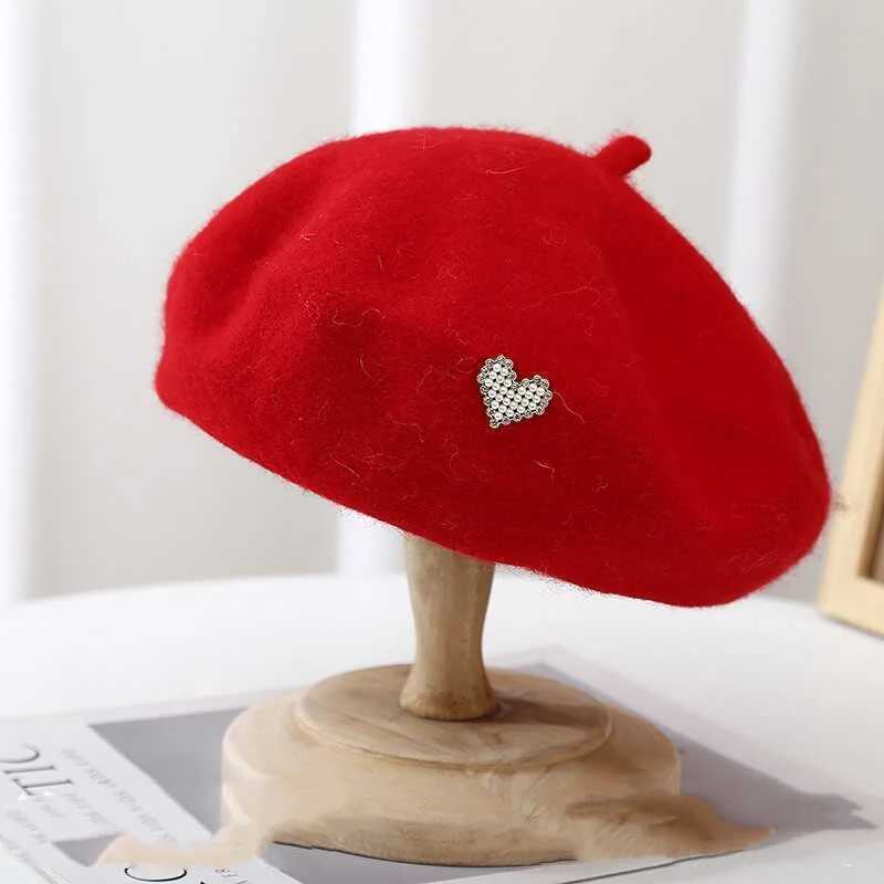 Women Autumn Winter Metal Heart Decor Thickened Warm Wool Blend Beret Cap Fashion Daily Wear Casual Chic Style for Women J251125
