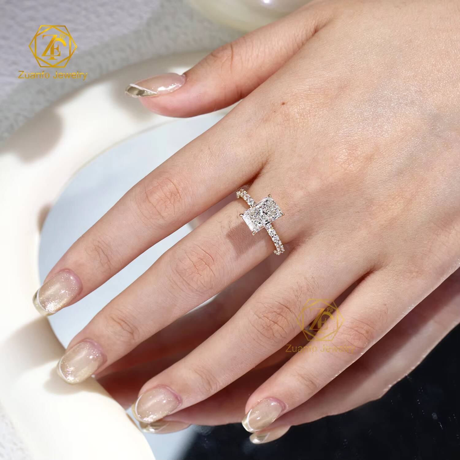 Hot Selling 1CT 15CT Radiant Cut Engagement Iced Out IGI Certified Cvd Lab Grown Created Diamond Ring 14K Gold