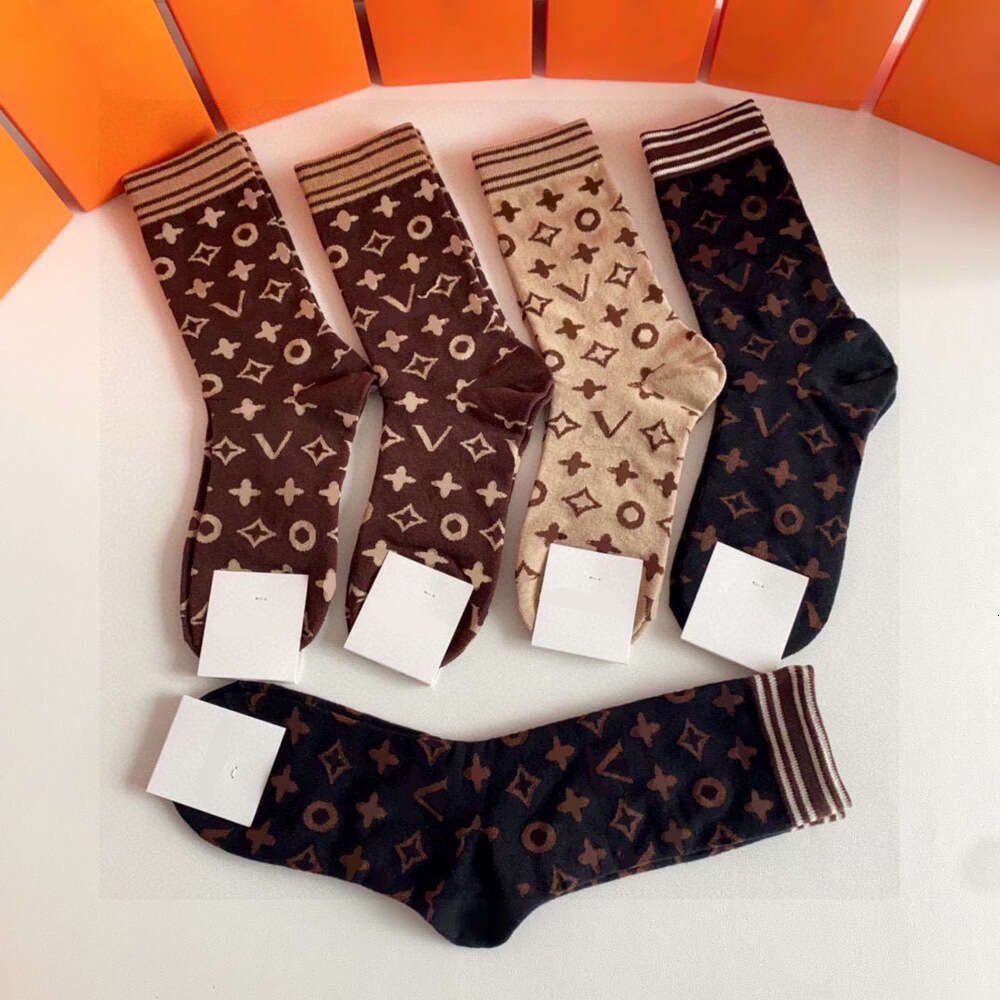 Designer Mens Womens Socks Five Pair Luxe Sports Winter Mesh Letter Printed Sock Embroidery Cotton Man Woman High quality With Box