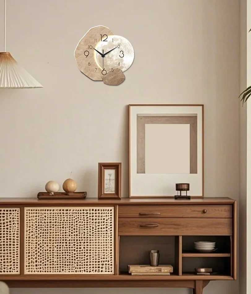 Modern Simple Silent Wall Clock Moon Design - Quartz Movement Wooden Material for Bedroom Living Room or Office Decoration C251126