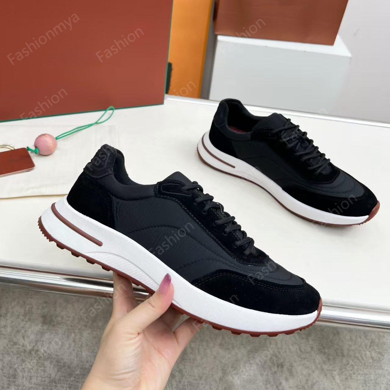 Designer Sneaker Weekend Walk Sneakers Men Trainers Low-Top Sneakers Rubber Running Shoes Suede Trainer Breathable Sport Shoe Size 39-45
