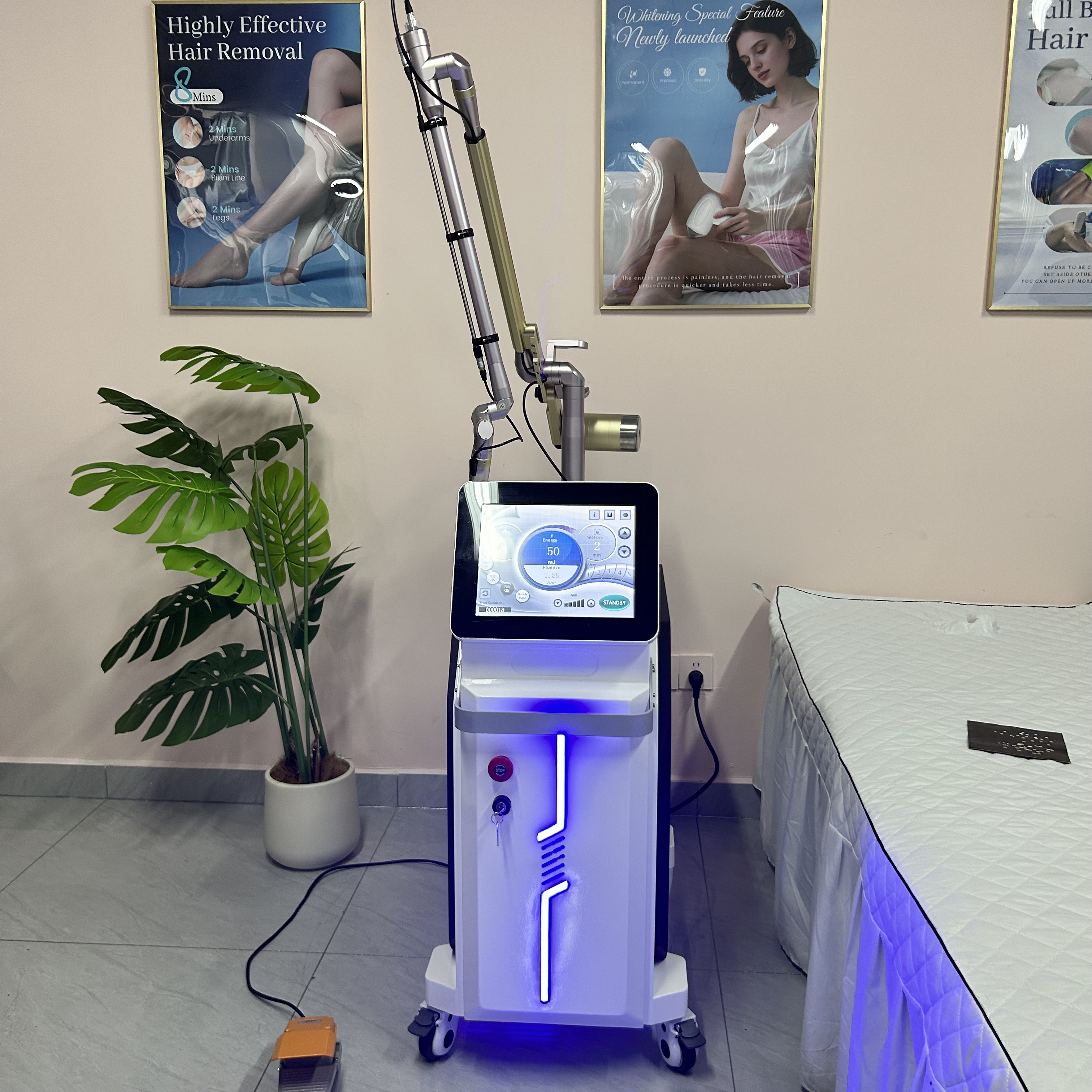 Picosecond Laser Skin Rejuvenation Machine For Beauty Clinic Use With High-Frequency Energy For Spot Removal And Anti-Aging Treatments NEW