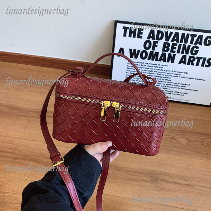 Luxury Brand Designer Bag 2025 New Diamond Box Bag Woven High-End Feel Single Shoulder Crossbody Bag