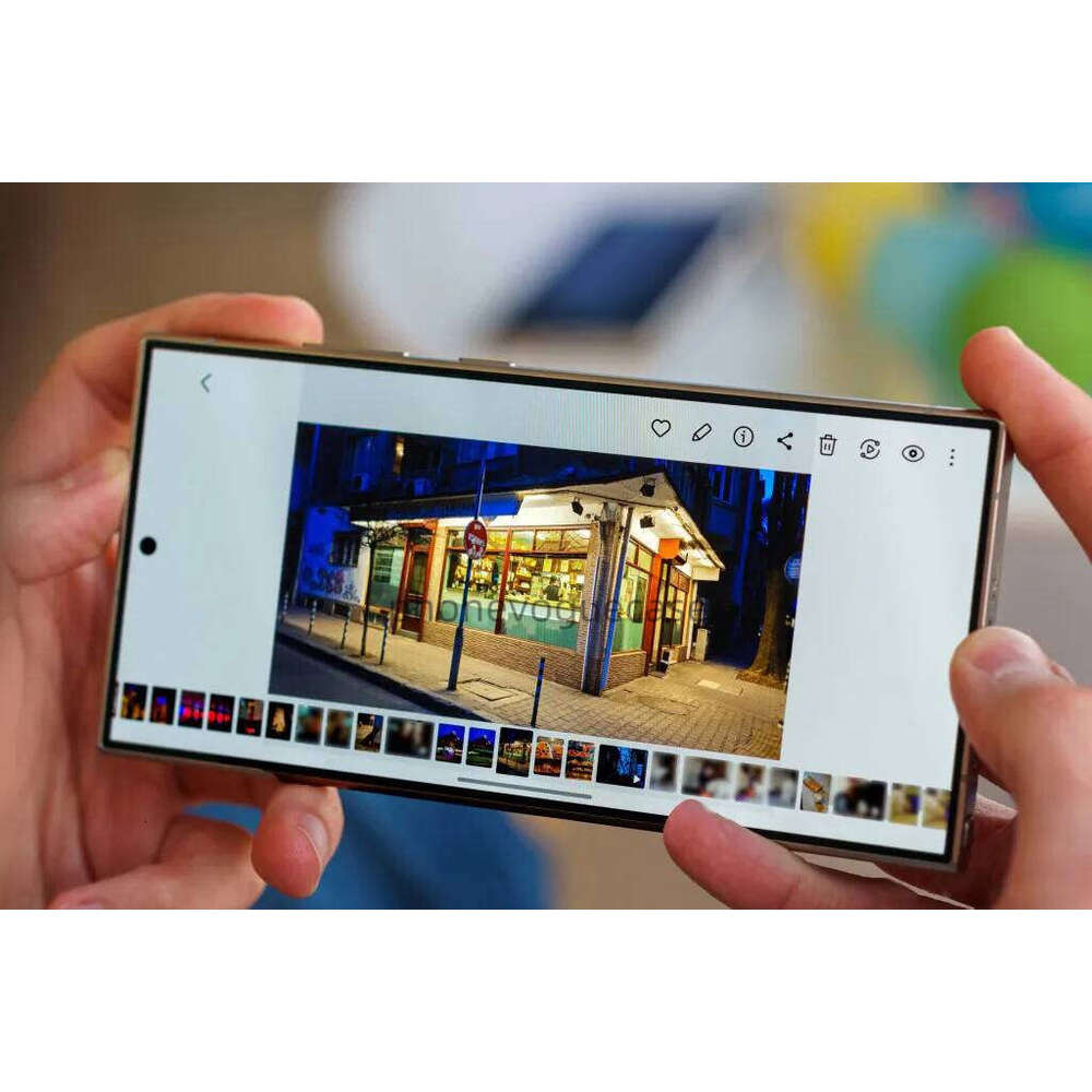 S24 Ultra Smartphone 5G Android Original Cell Phone 7.3 HD 16Gb+1Tb Dual Sim Cellphones 8800Mah Face Unlock Smart Mobile Phones