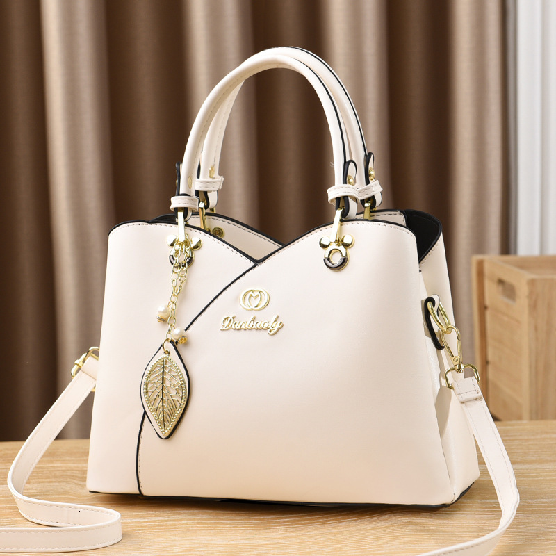 2025 New Designer Bag Women's Crossbody New Versatile Mom Bag Summer Fashion Handbag Single Shoulder Women's Atmosphere