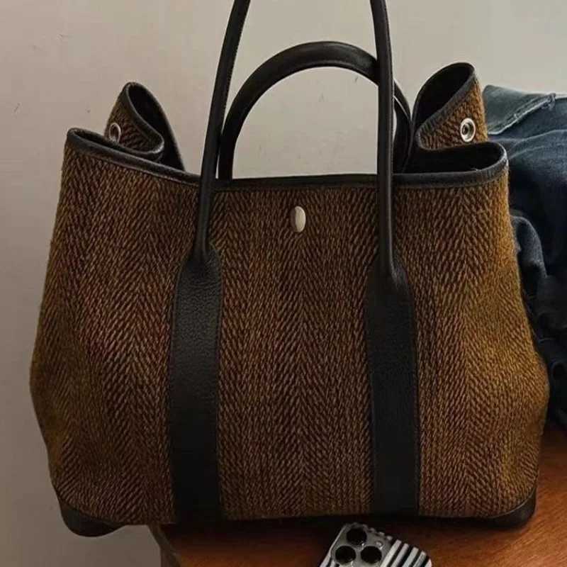 Designer Fiable Tote Bags for Wan Shoder Bags Portable Simple Versatile Shopping Bags Class Bag for Girl Designer Bag Sac Y251125