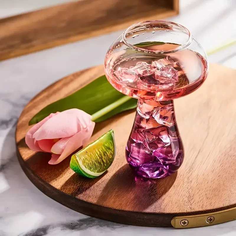 Creative Mushroom Cocktail Glass Cups Transparent drinks Beer Wine Glasses Coffee Cups Drinkware for Bar Parties Home Drinking C251126