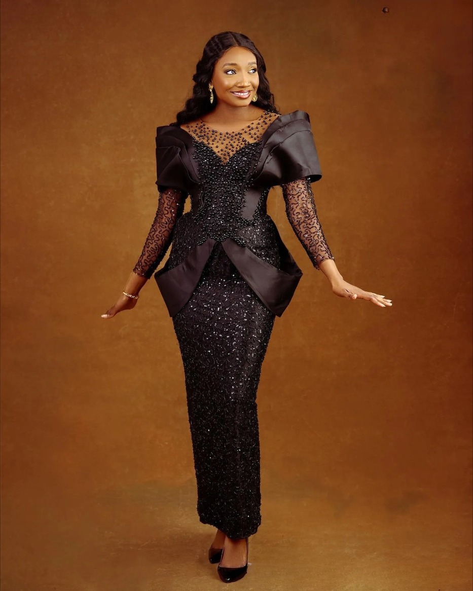 Plus Size Black Prom For Special Occasions Evening Dresses Elegant Mermaid Promdress Sheer Neck Long Sleeves Beaded Lace Birthday Dress Gowns N26 B032