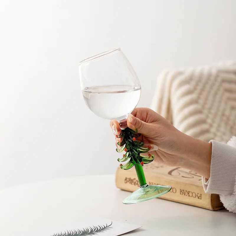 Creative Christmas Goblet Glass Cup Christmas Tree Mugs Glass Red Wine 3D Transparent Milk Coffee Mug Christmas Atmosphere Gift C251126