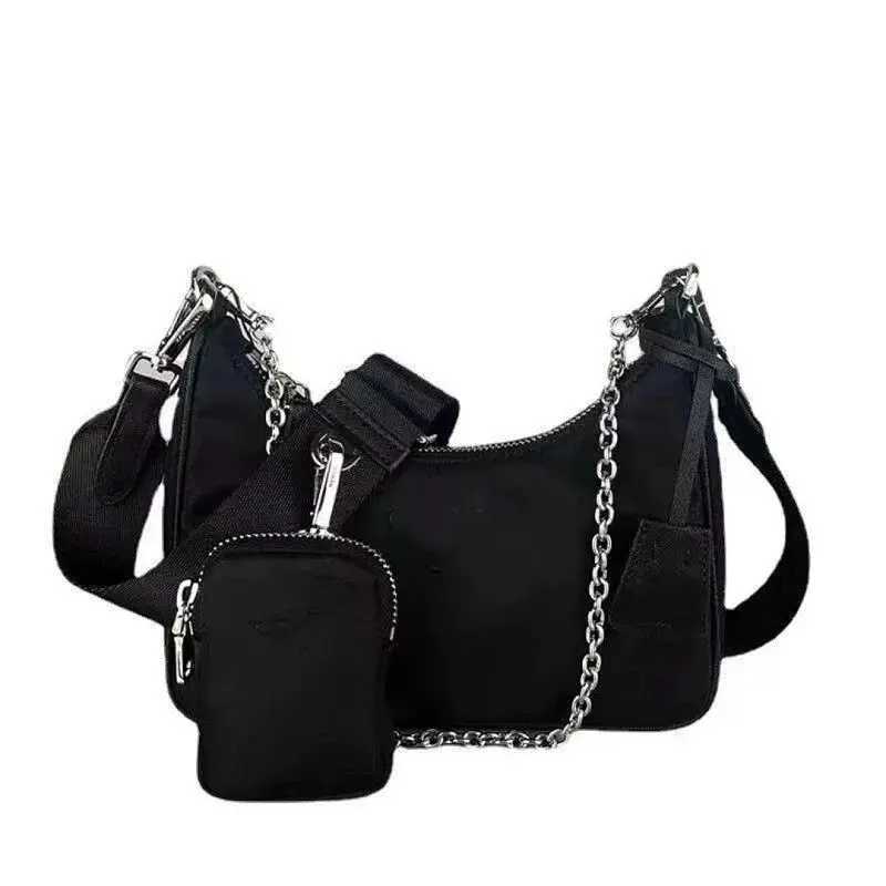 Casual Nylon Waterproof Women Shoulder FAshion Cool Black Chain Decolr Armpit Crossbody With Small Purse K251125