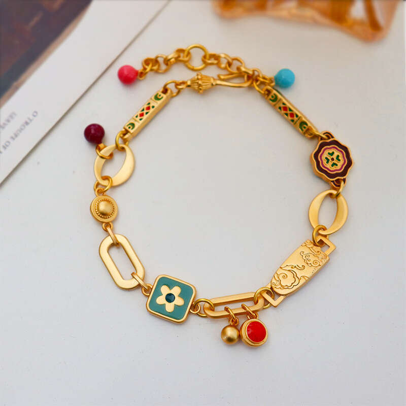 A vintage French stainless steel women's small lock pendant bracelet French oil painting dopamine flower design bracelet Gift