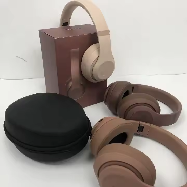 Luxury quality New High Voice Quality Wholesale Brown Recording 4 Pro Fashion Wireless Bluetooth Earphones with Pop Up for Recording Engineers Cell Phone Earphones