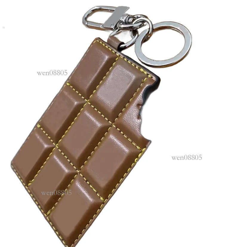 Brown Chocolate Model Classic Keychain Key Chains & Ring Holder Geometry Keychains Lanyards For Porte Clef Gift Men Women Car Bag Pendant Accessories 7x9CM