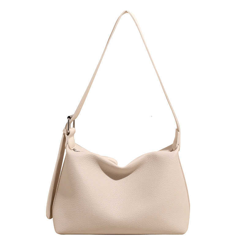 High-end style underarm bag for women, 2025 new model, fashionable and versatile, single shoulder bag, simple design, suitable for work and commuting.