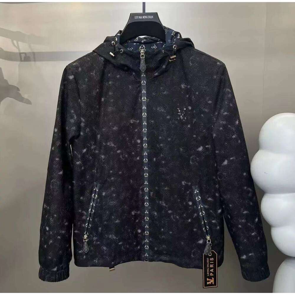 2025 Spring And Autumn New High-End Men's Casual Trendy Personality Chest Letter Light Luxury Hooded Jacket