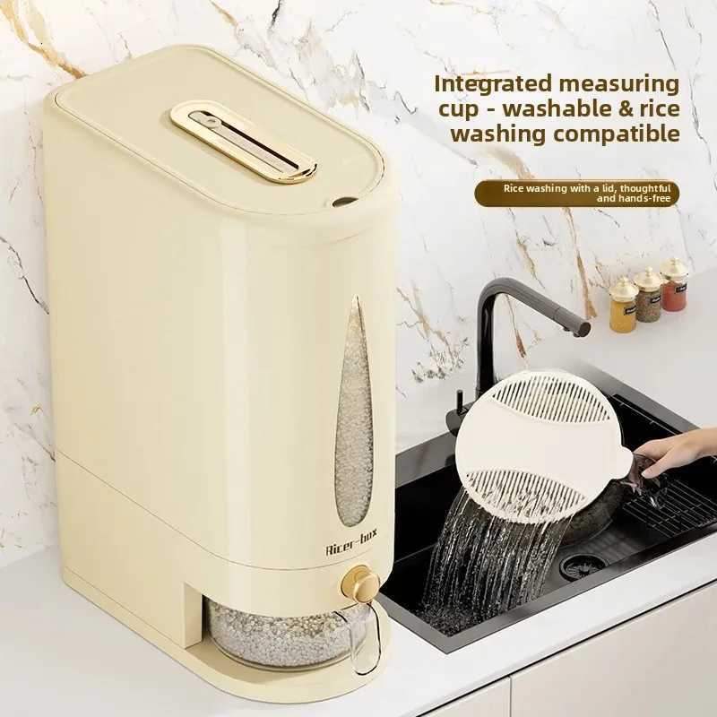 2025Home Rice Storage Container Press-Type Airtight Rice Bucket Insect-Proof Moisture-Proof Grain Bin for Pet Food Flour Storage Y251126