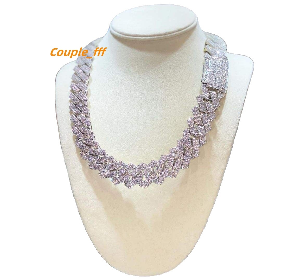 Customized 18 mm Moissanite Cuban Jewelry Bust Down Moissanite Diamonds Cuban Link Chain Wedding for Men