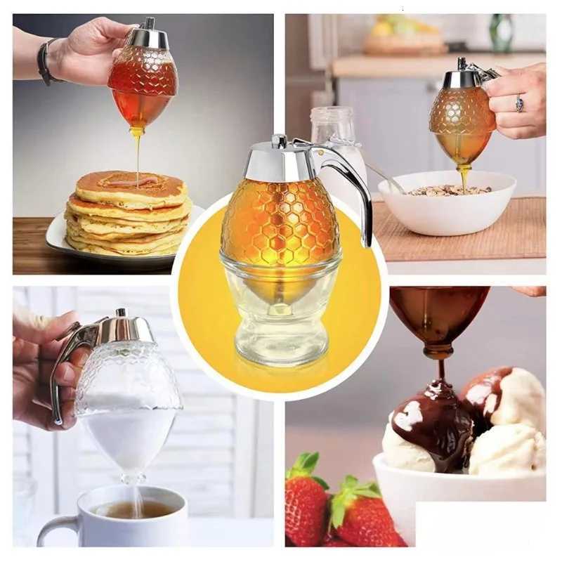1set Squeezing Bottle Plastic Sealed Can Creative press type honey jar Funnel syrup pot with base Honey syrup sealed jar Y251126