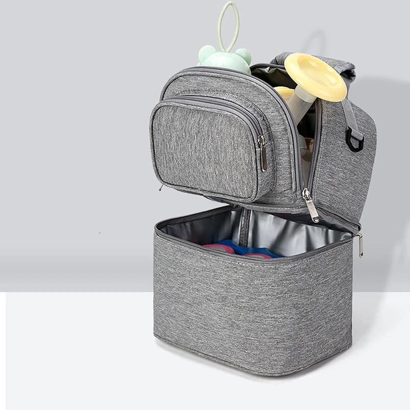 Foldable large capacity breast milk storage portable baby crib backpack female mother outdoor bag insulated 250414z