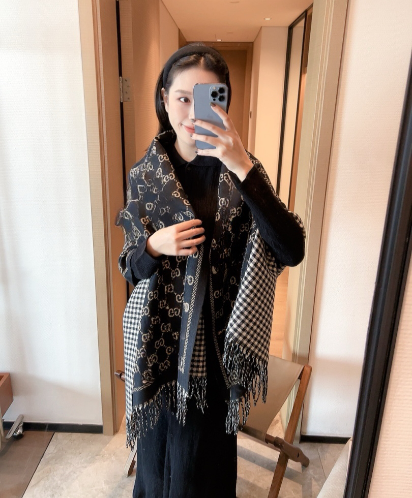 Designer Unisex Cas… - image