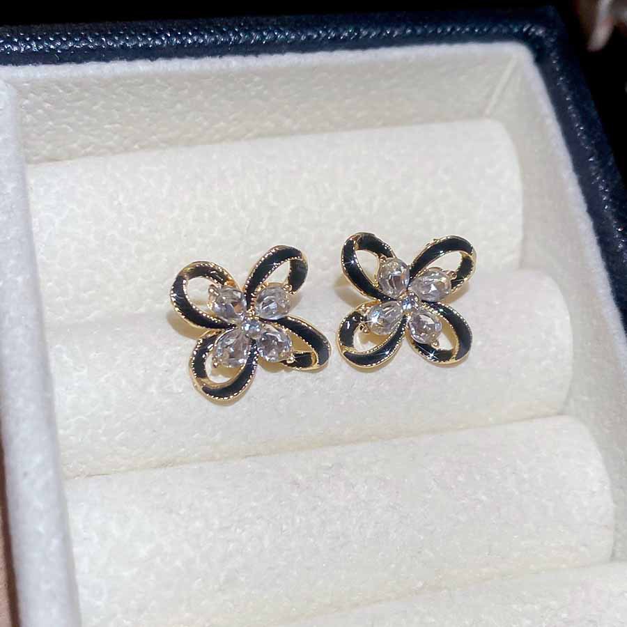 Silver Needle Inlaid Diamond Oil Drop Flower French Fashion Versatile Elegant Exquisite Light Luxury High-end Feel Earrings for Women - view 5