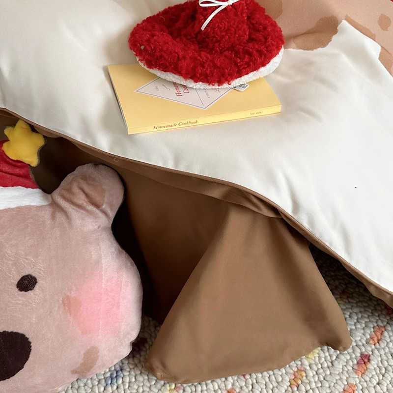 Christmas Cute Cartoon Christmas Bear Child Bedding Set Single Queen King Size Egyptian Cotton Brushed Duvet Cover Bed Sheet Pillowcases Y251126
