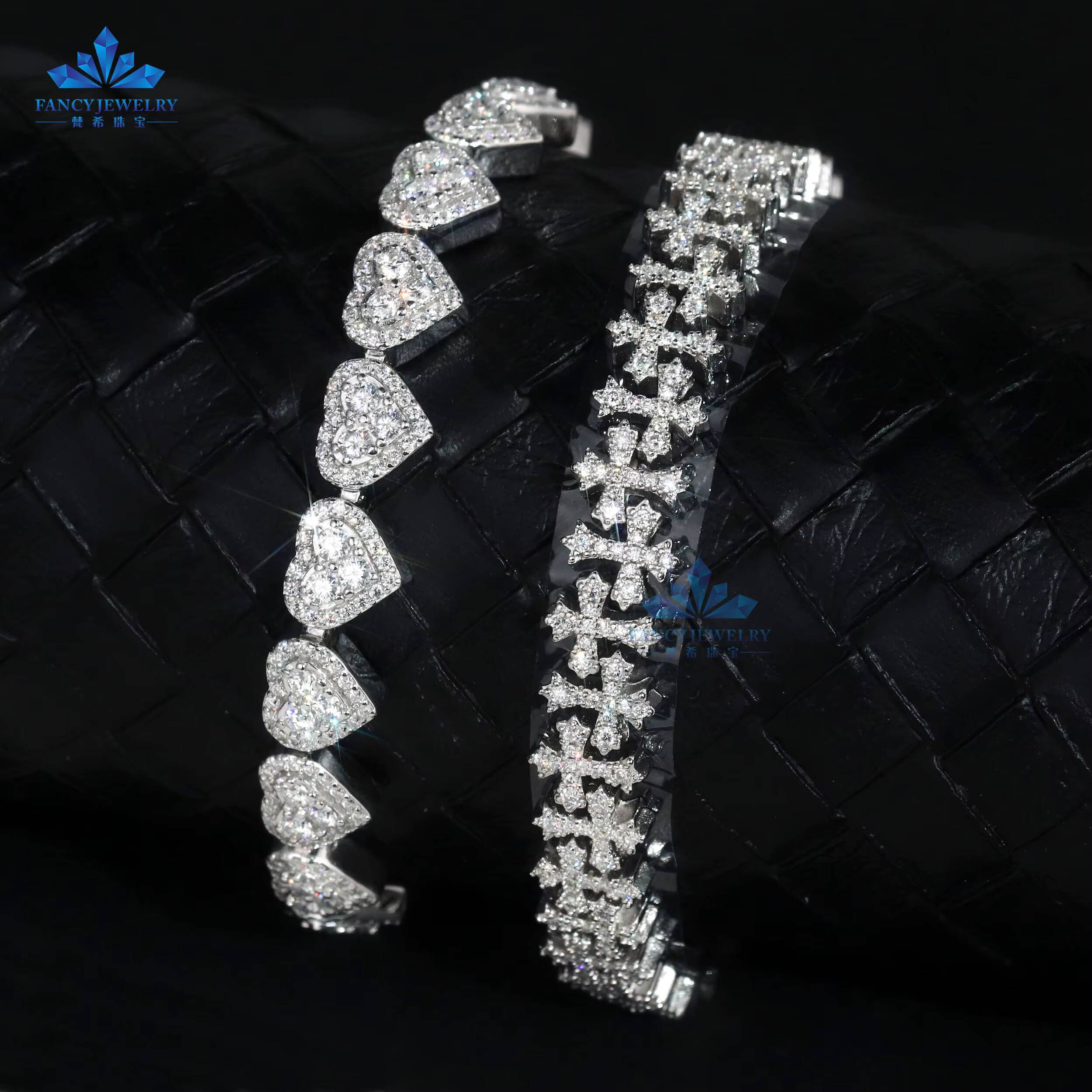 Wholesale Rhodium Plated 925 Silver Charm Bracelet Hiphop Ice Out Heart Shape Moissanite Bracelet Bangles for Men Women
