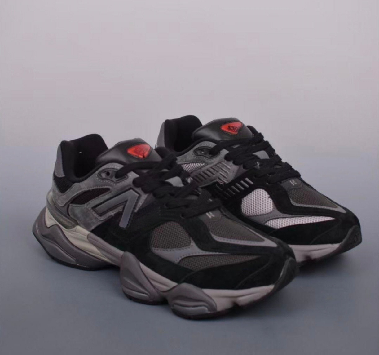 Fashion designer shoes versatile and comfortable for daily use new Christmas height increasing thick soled couple's casual sports shoes