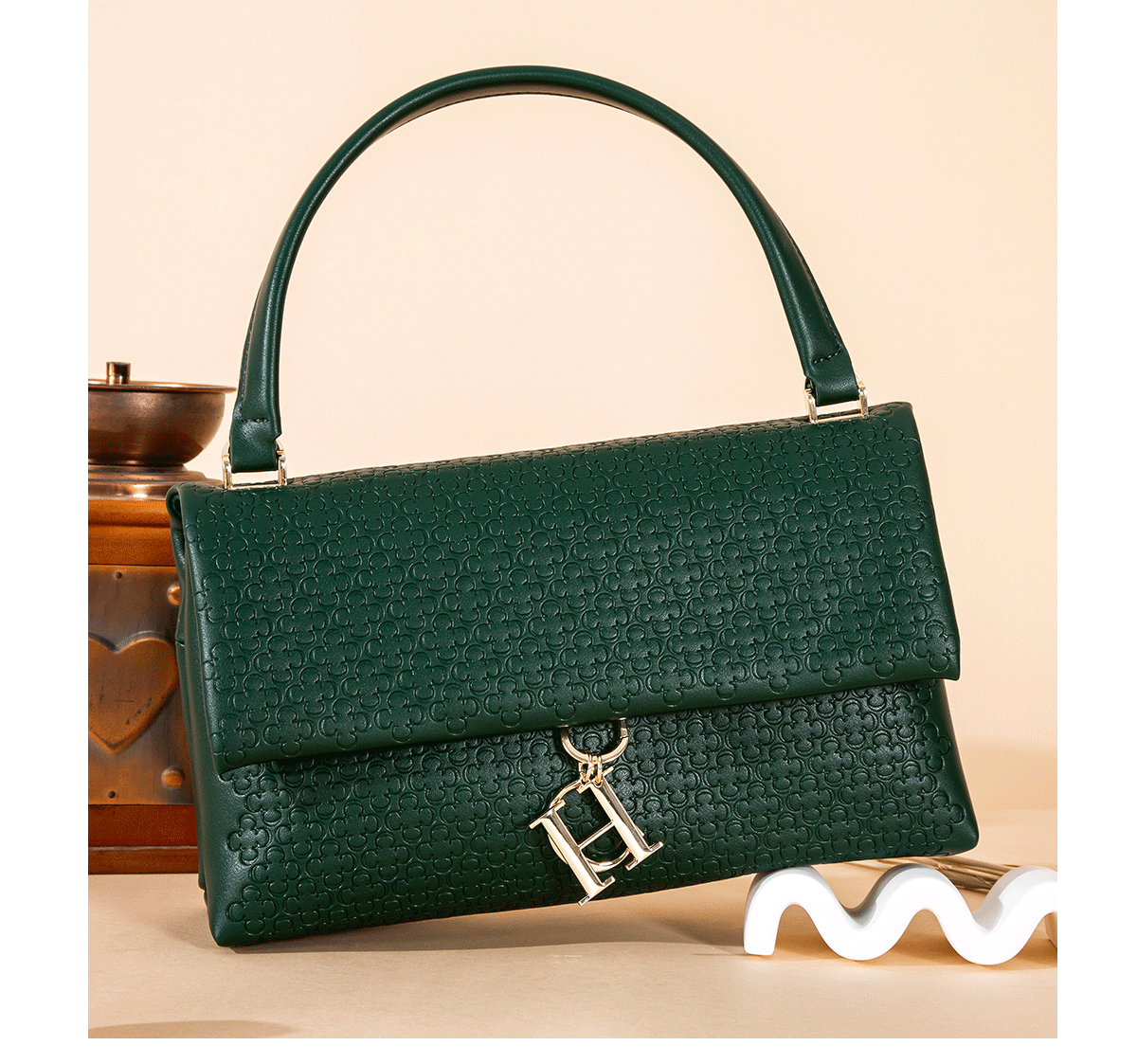 Ladies Shoulder Genuine hot Leather Fashion Handbag, CH Indentation Design
