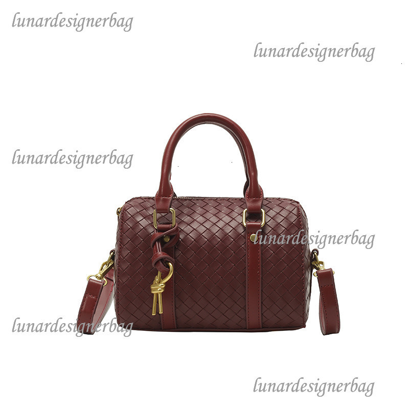 Luxury Brand Designer Bag Women's Bag Niche Design Mini Handwoven Bag Trendy Simple Horizontal Shoulder Bag Fashion Small Square Bag